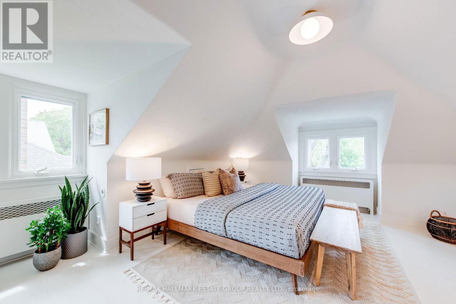 53 PLAYTER CRESCENT Image 31