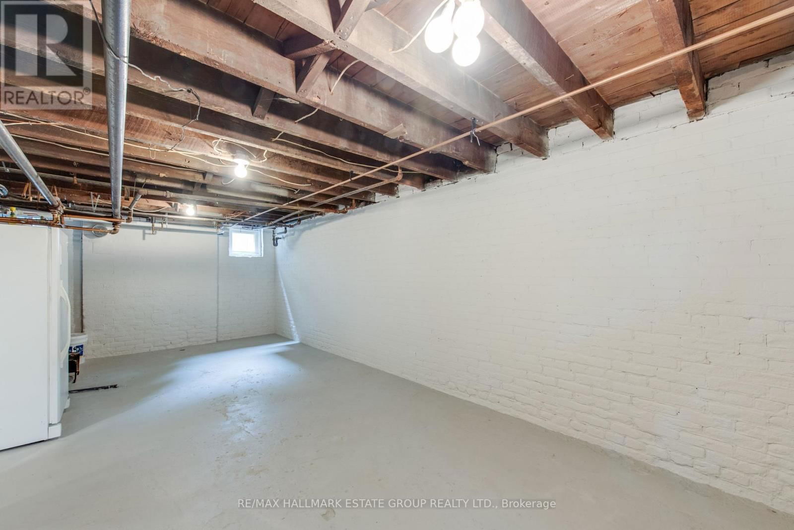 53 PLAYTER CRESCENT Image 41