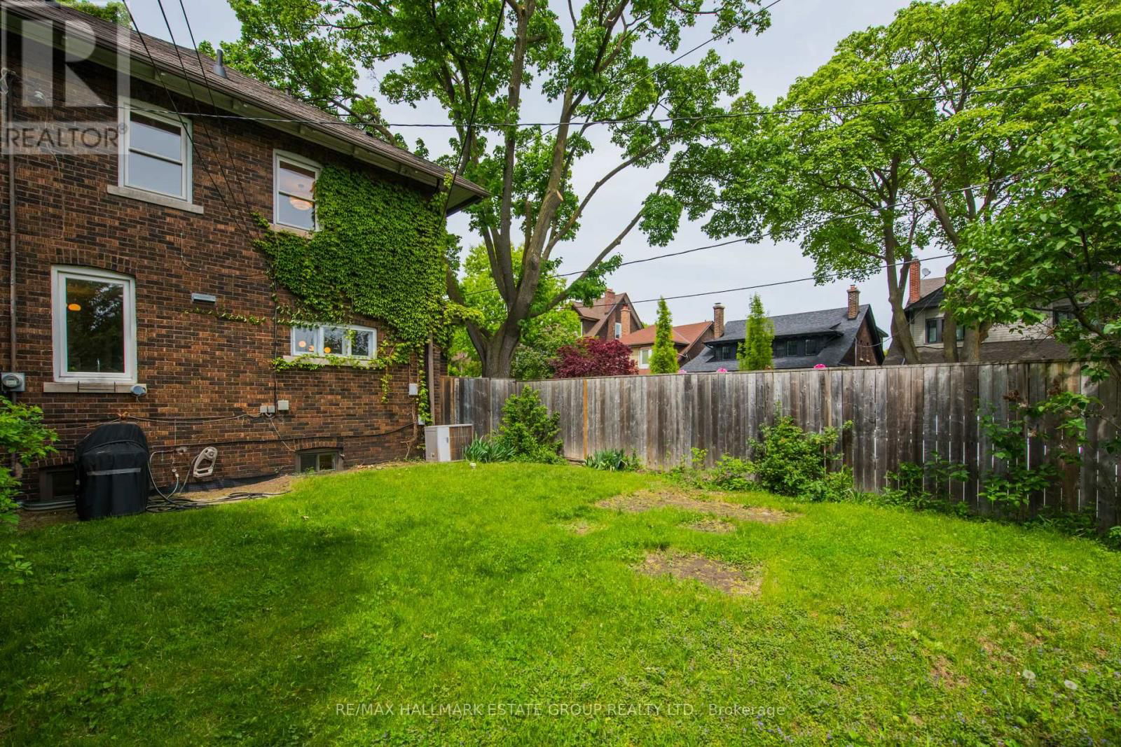 53 PLAYTER CRESCENT Image 44