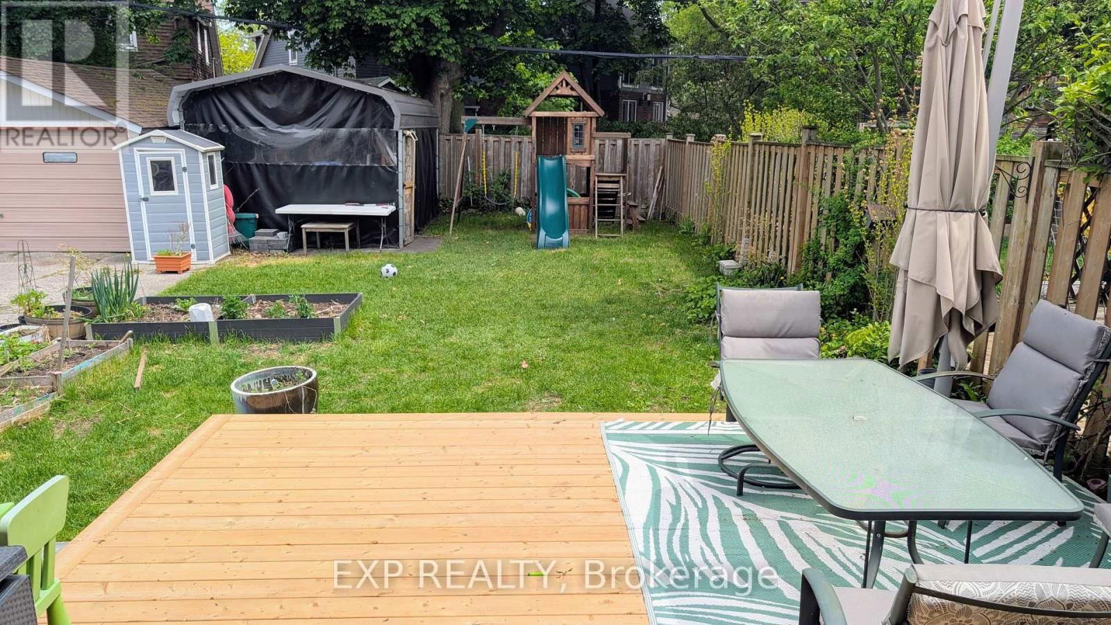 1043 LOGAN AVENUE Image 18