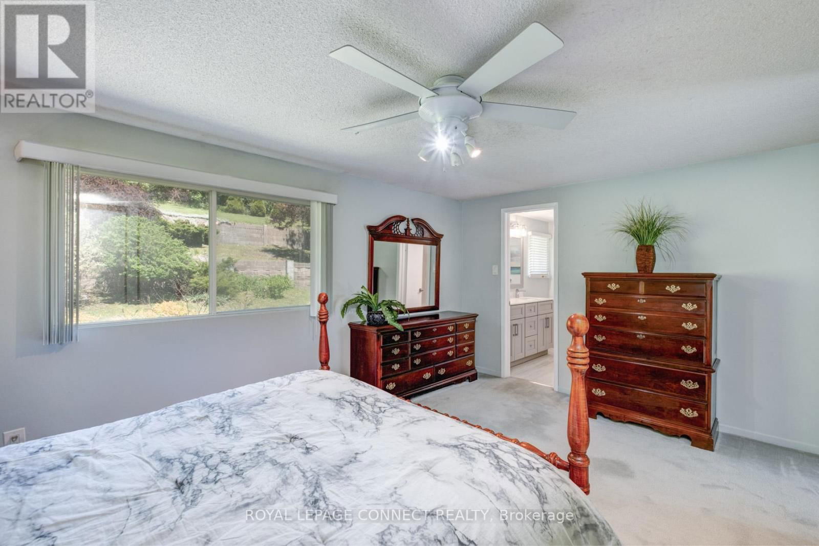37 BROADBRIDGE DRIVE Image 12