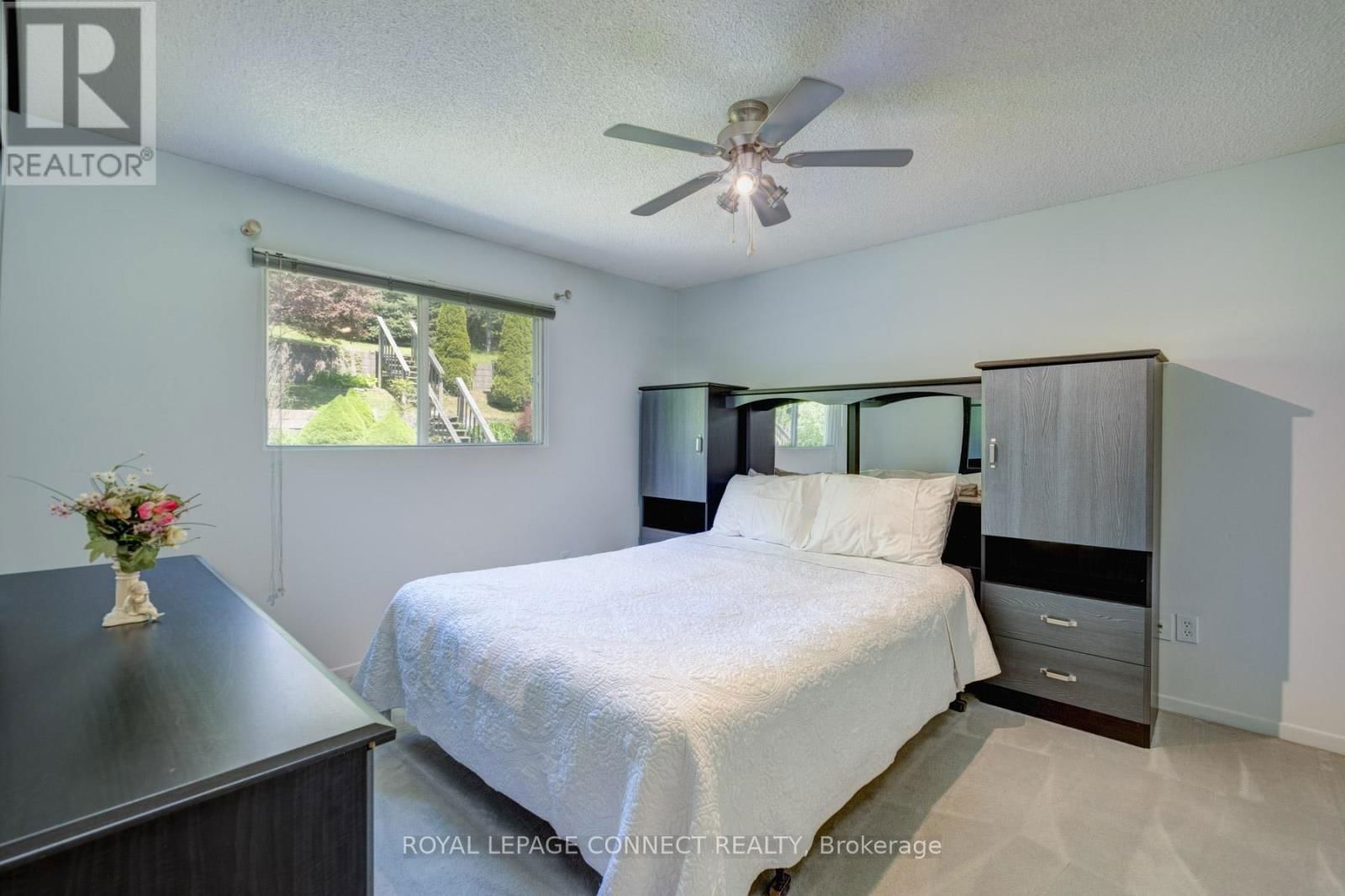 37 BROADBRIDGE DRIVE Image 15