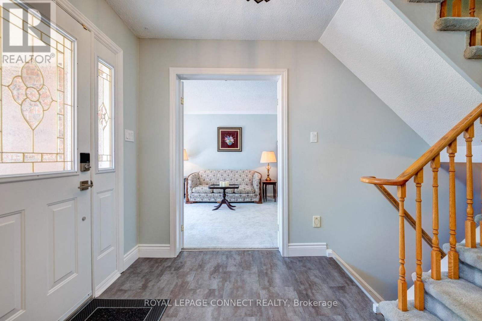 37 BROADBRIDGE DRIVE Image 16