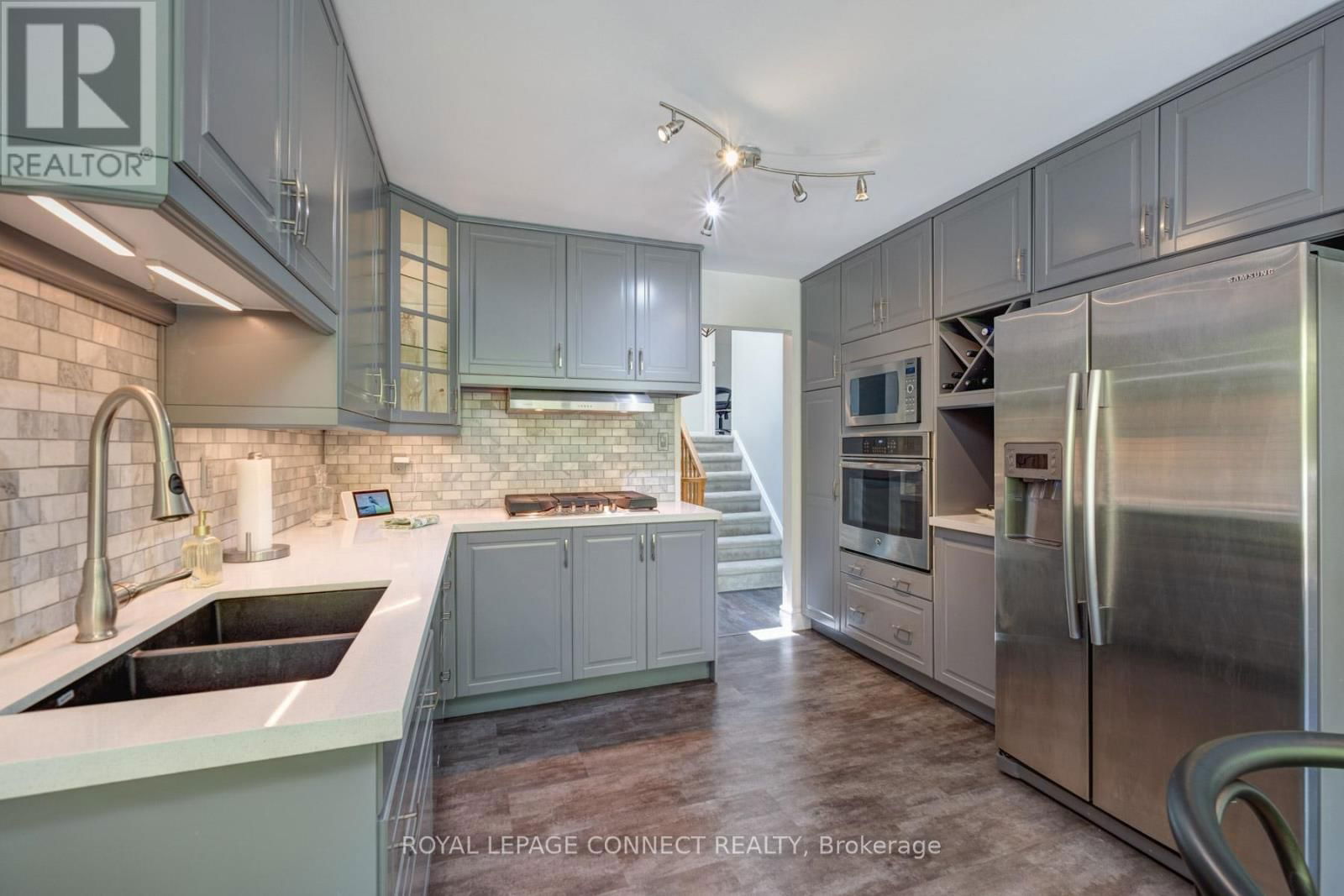 37 BROADBRIDGE DRIVE Image 4