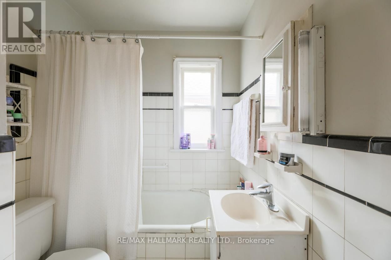 24 PHENIX DRIVE Image 10