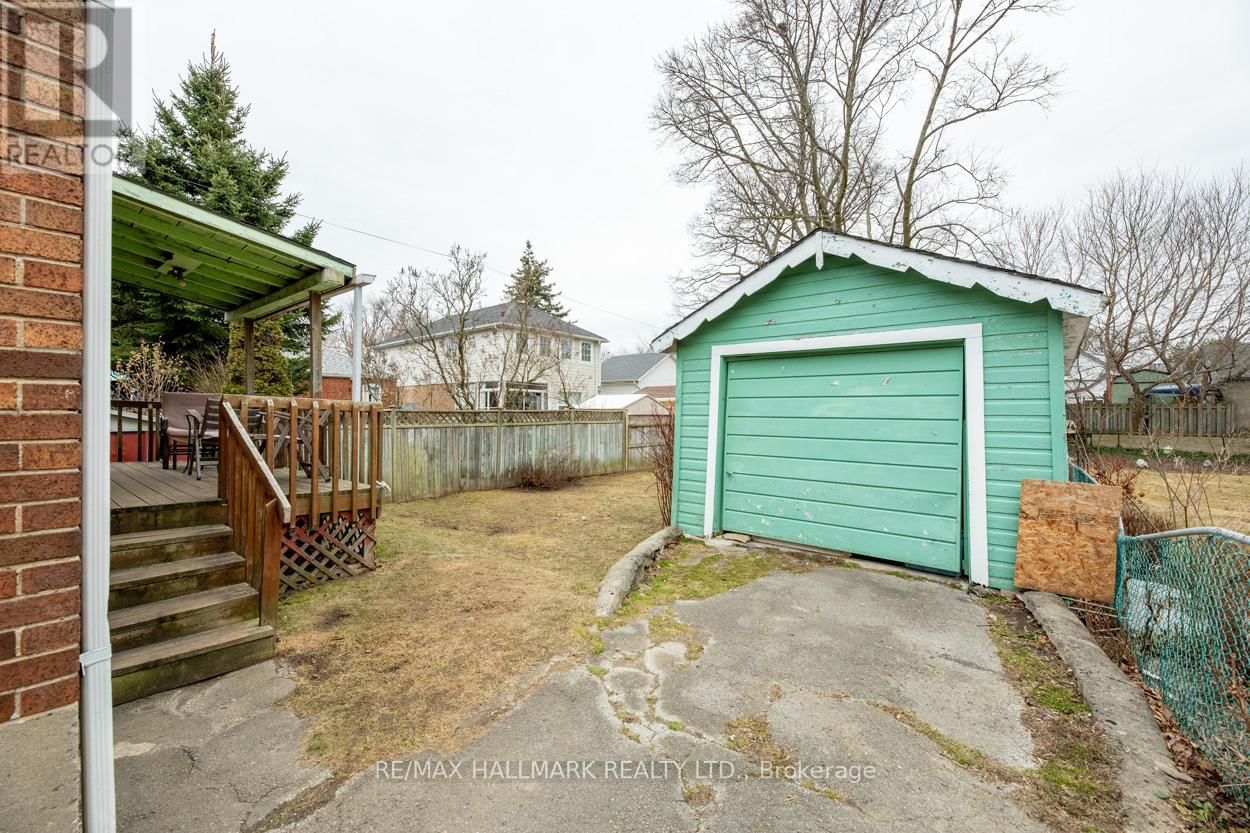 24 PHENIX DRIVE Image 18