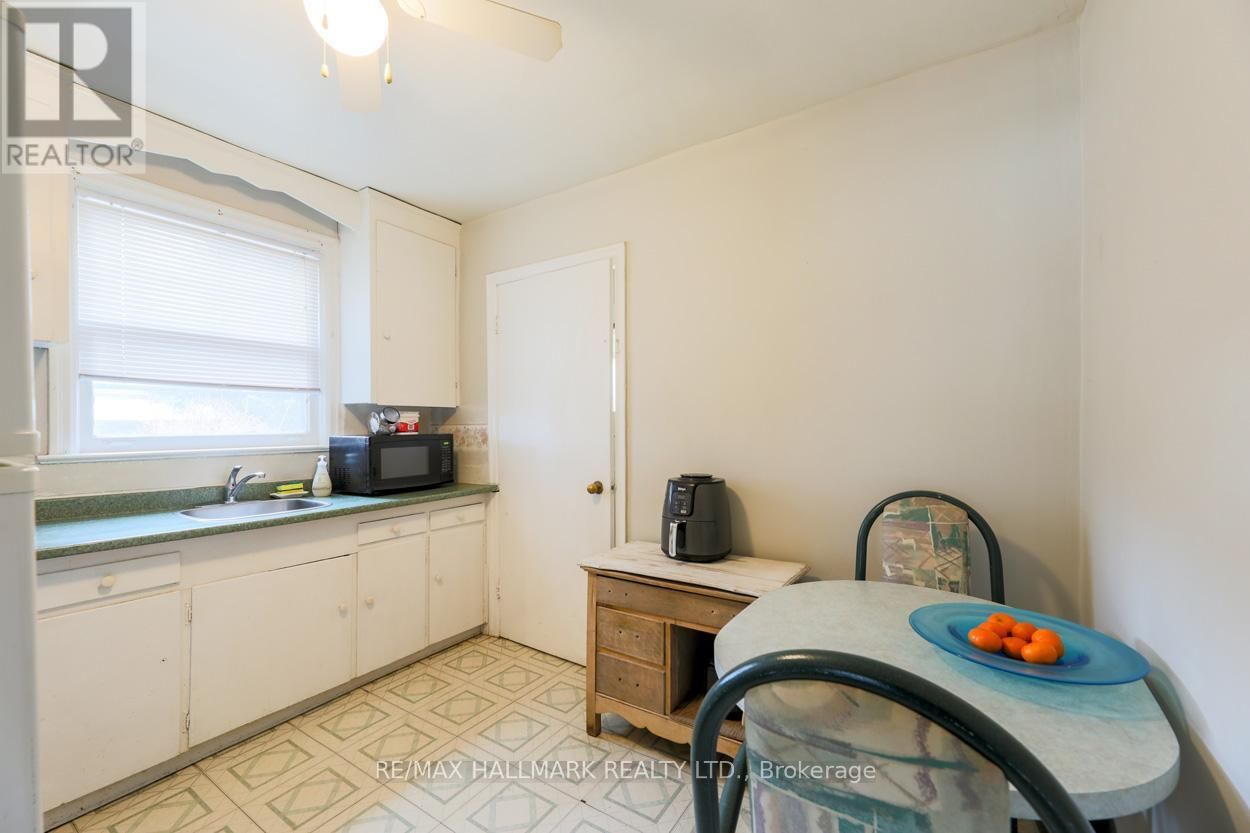 24 PHENIX DRIVE Image 6