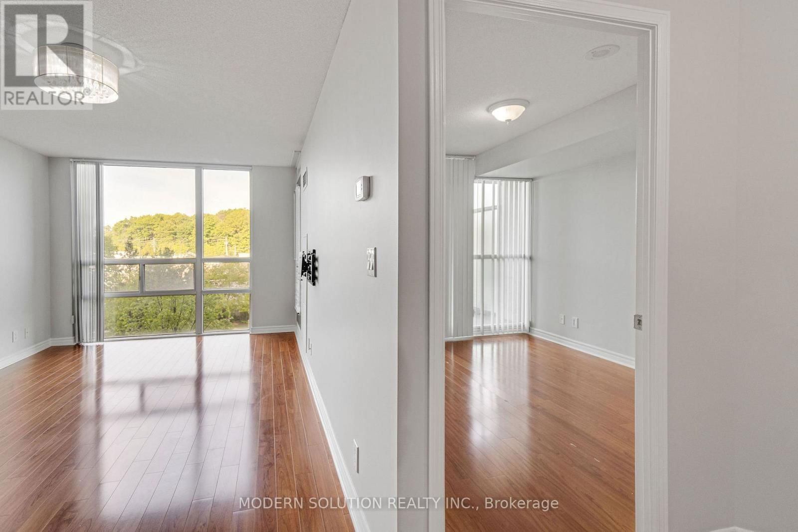 616 - 68 GRANGEWAY AVENUE Image 20
