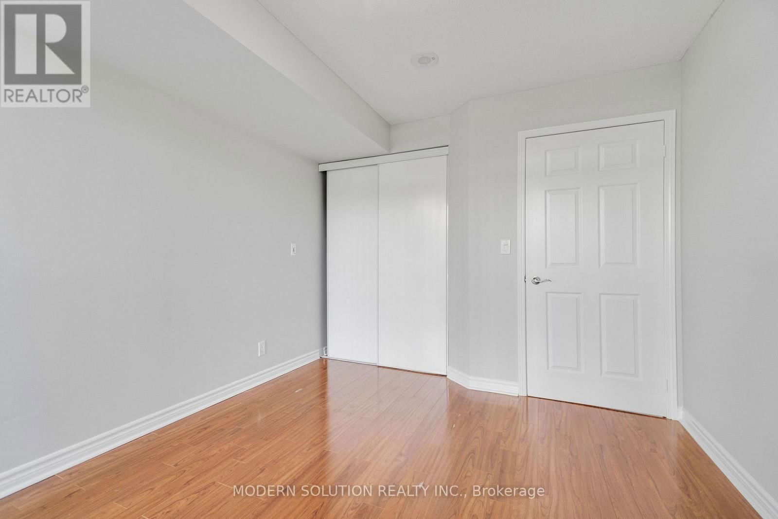616 - 68 GRANGEWAY AVENUE Image 22