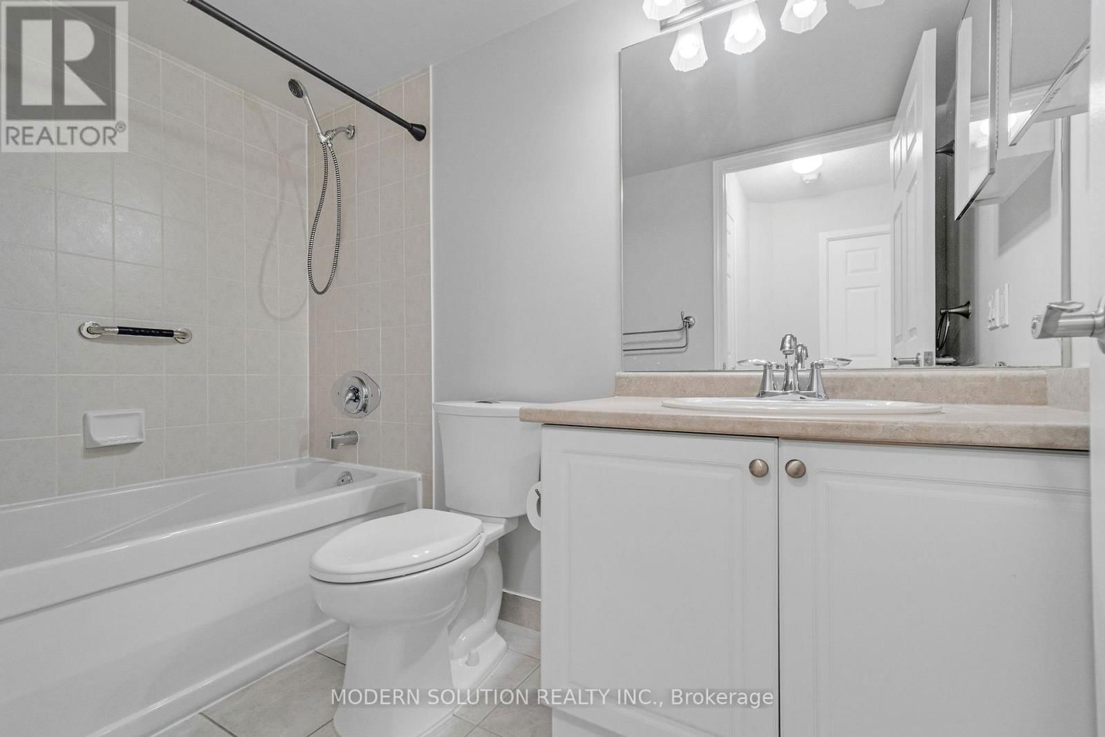 616 - 68 GRANGEWAY AVENUE Image 23