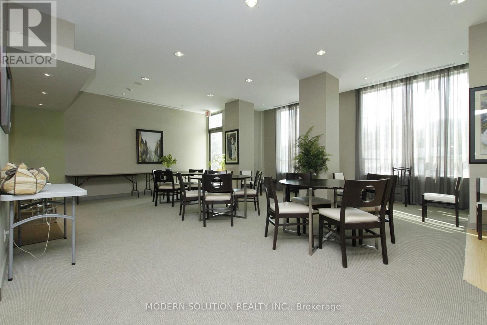 616 - 68 GRANGEWAY AVENUE Image 32