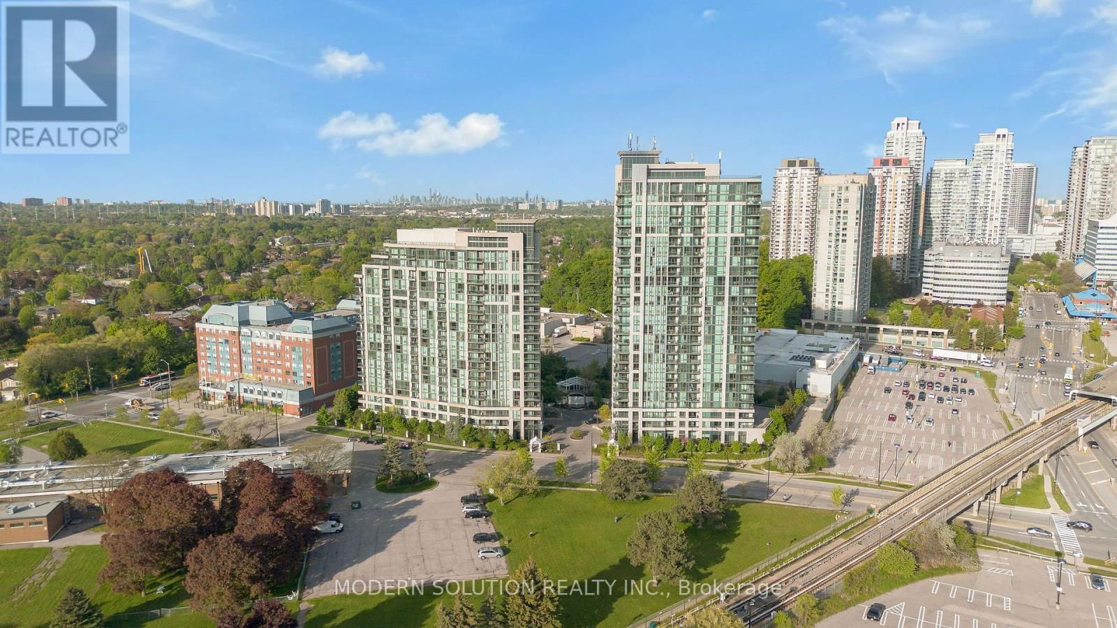 616 - 68 GRANGEWAY AVENUE Image 44