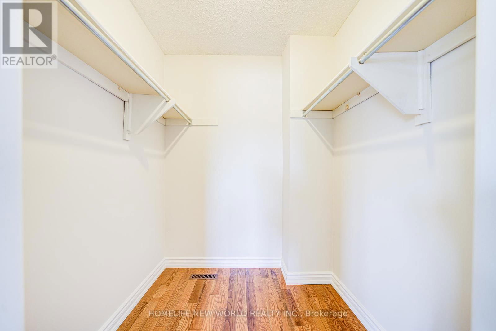 27 MASSIE STREET Image 35