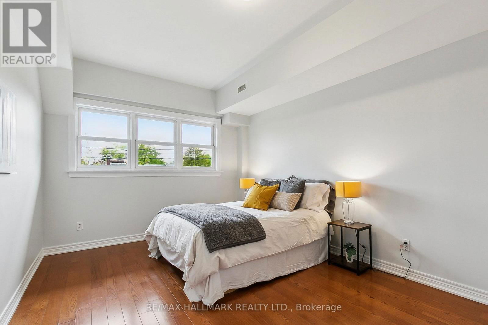 206 - 1 LAWLOR AVENUE Image 25