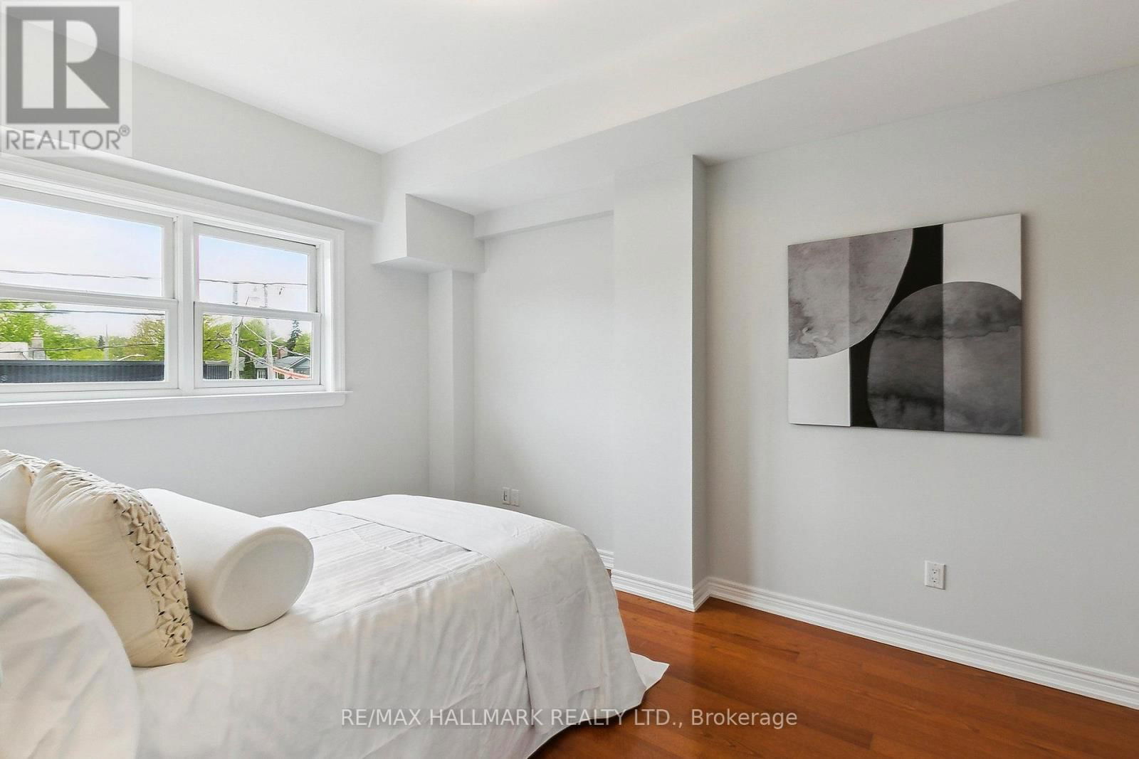 206 - 1 LAWLOR AVENUE Image 31