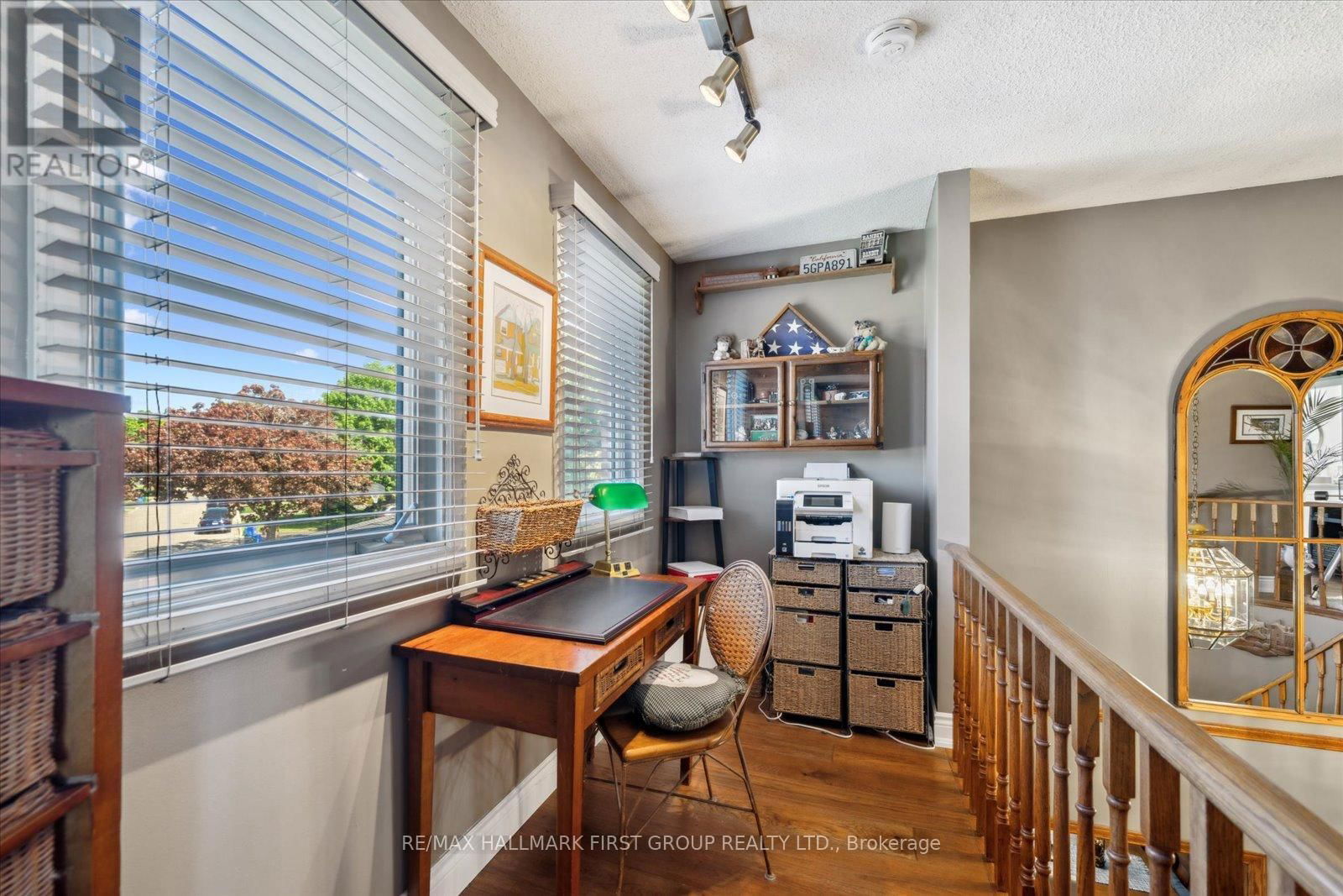 7 BROOKDALE CRESCENT Image 21