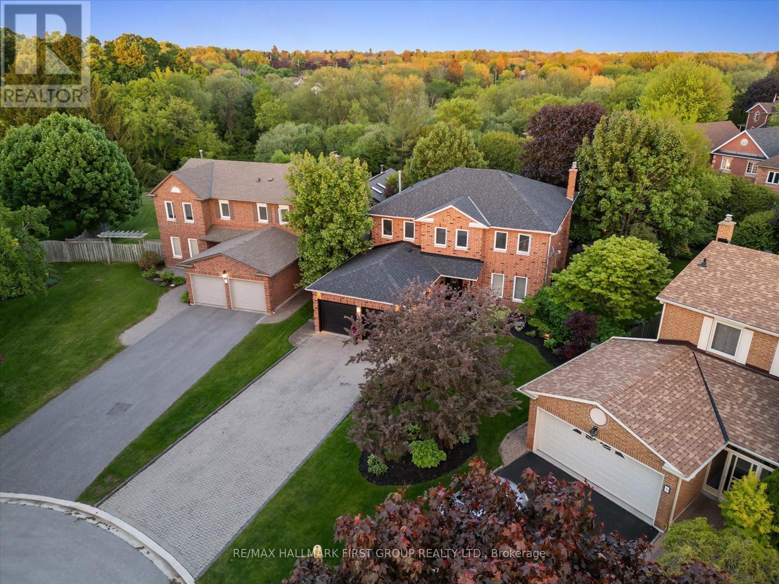 7 BROOKDALE CRESCENT Image 32