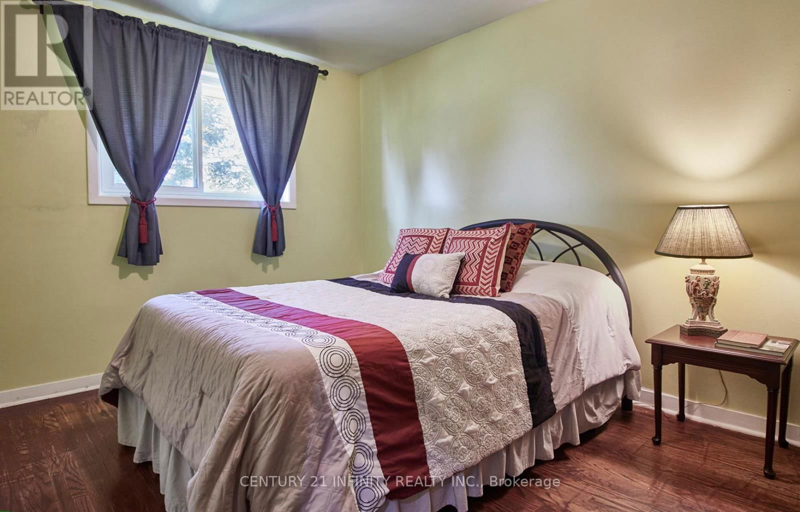 868 ANTONIO STREET Image 17