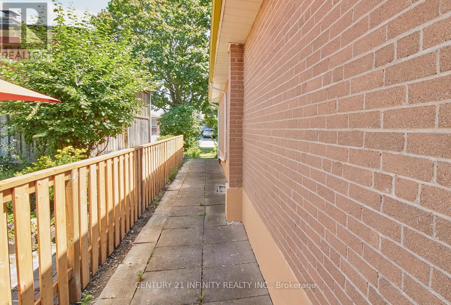 868 ANTONIO STREET Image 19