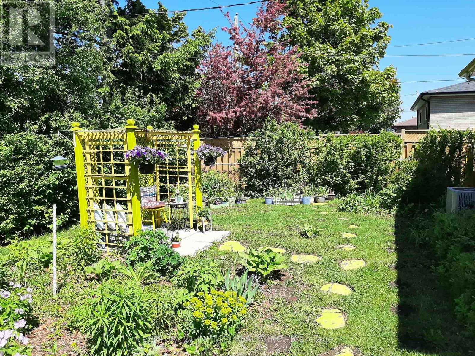 868 ANTONIO STREET Image 26