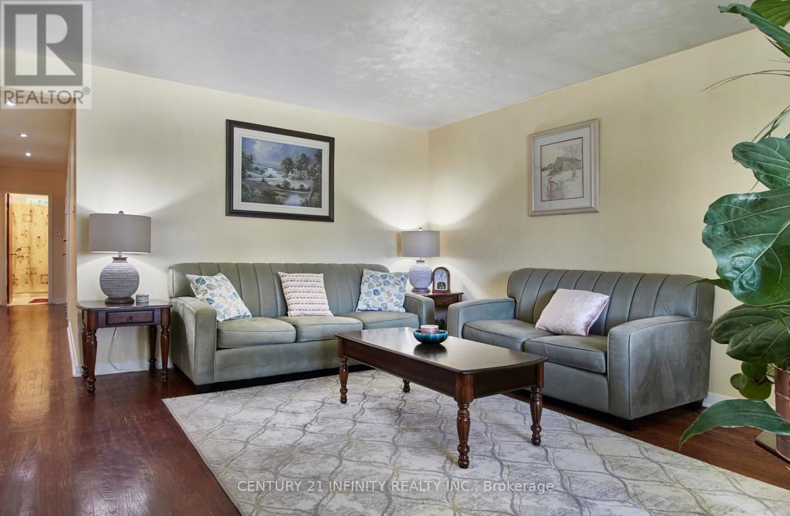 868 ANTONIO STREET Image 6