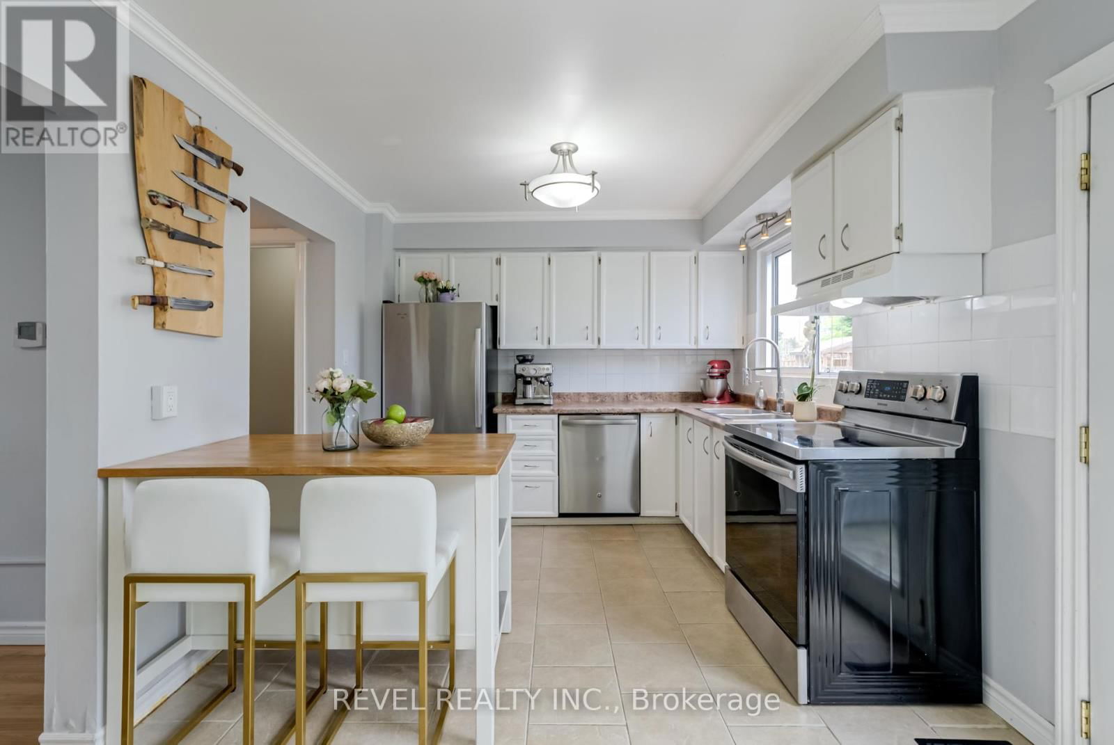 909 SOUTHRIDGE STREET Image 19