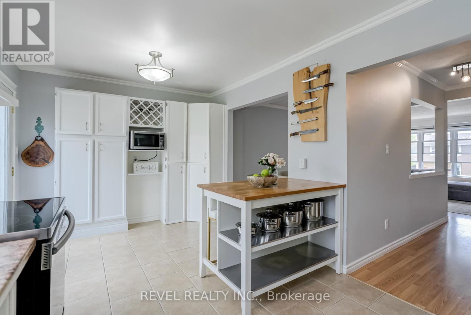 909 SOUTHRIDGE STREET Image 21