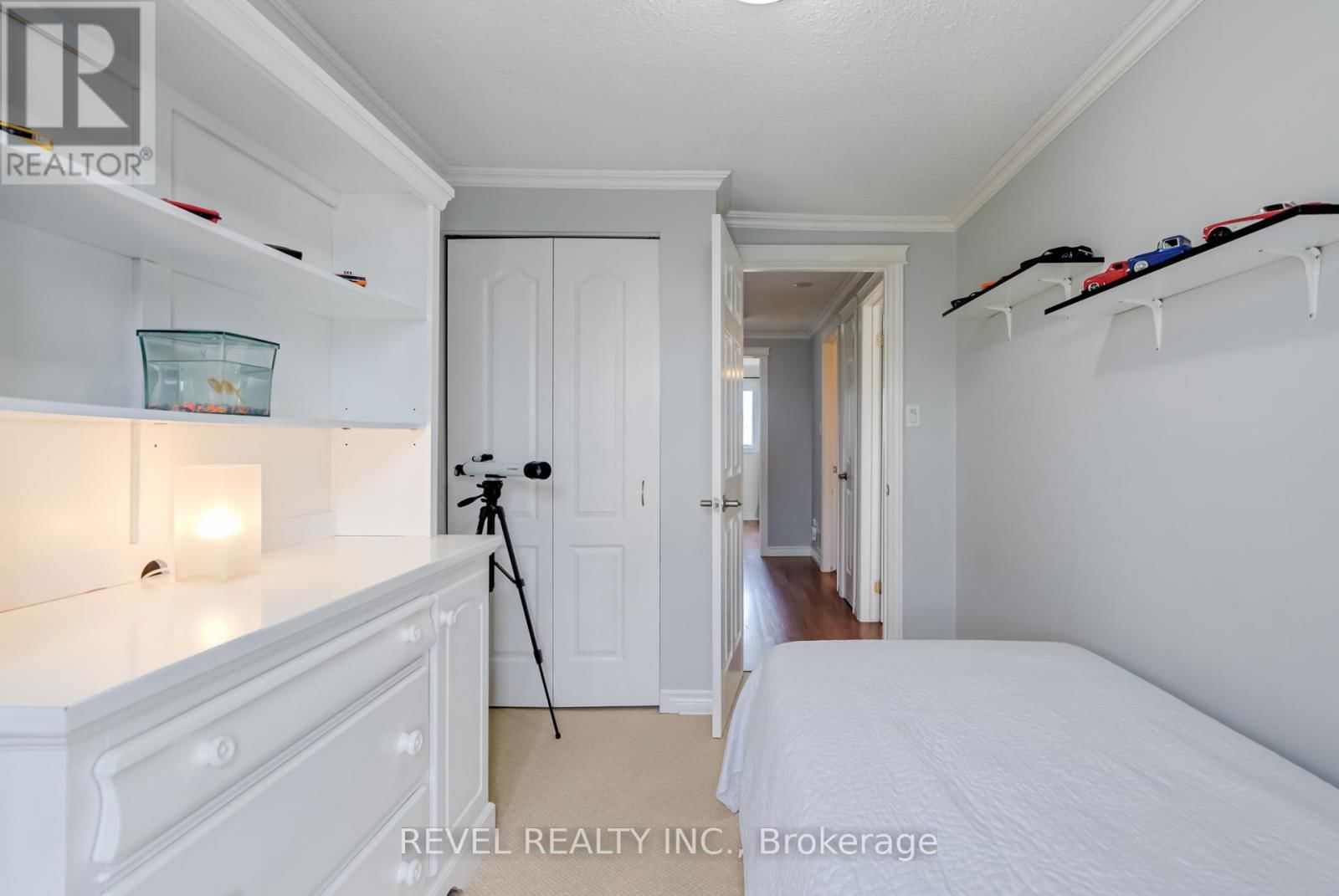 909 SOUTHRIDGE STREET Image 29