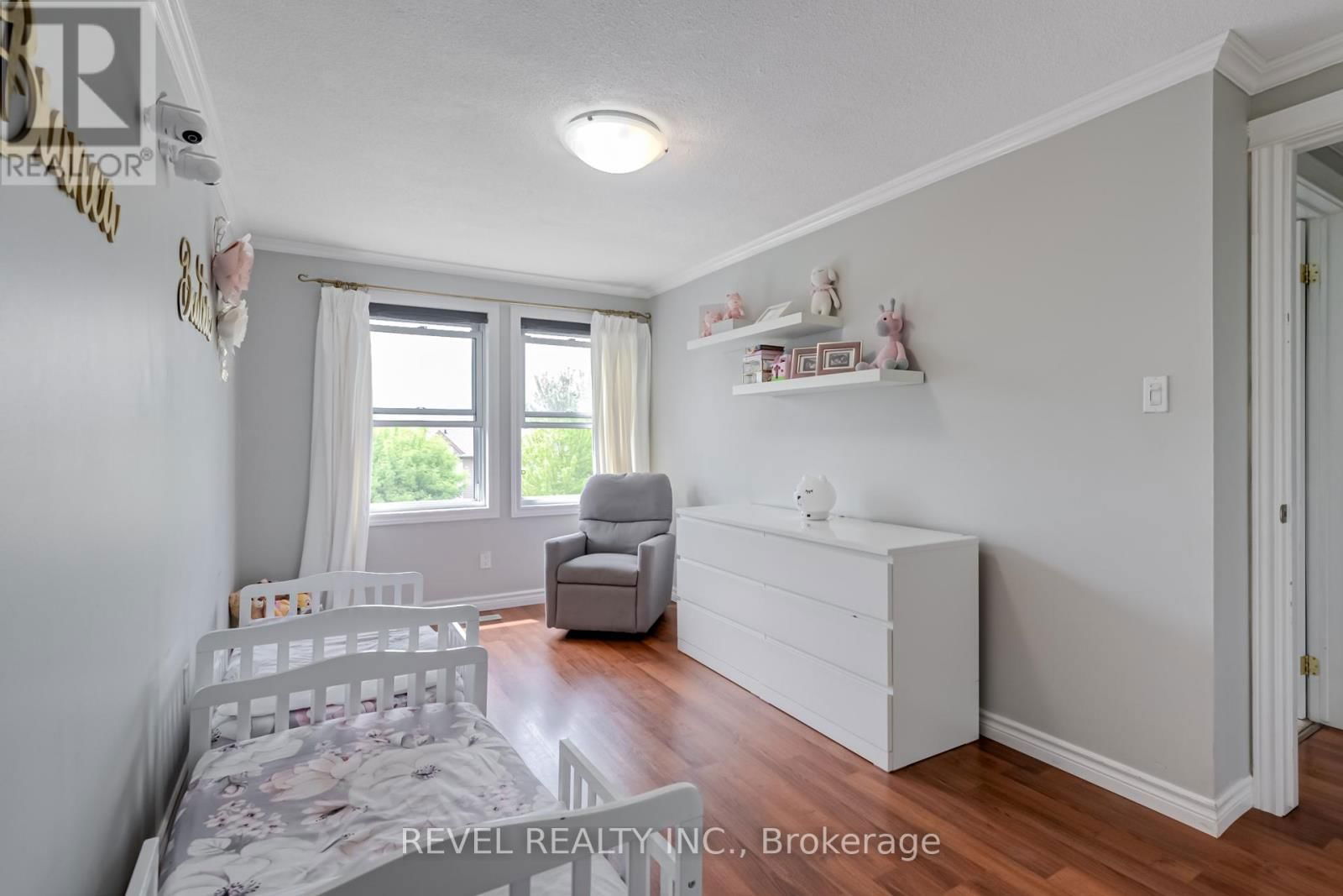 909 SOUTHRIDGE STREET Image 31