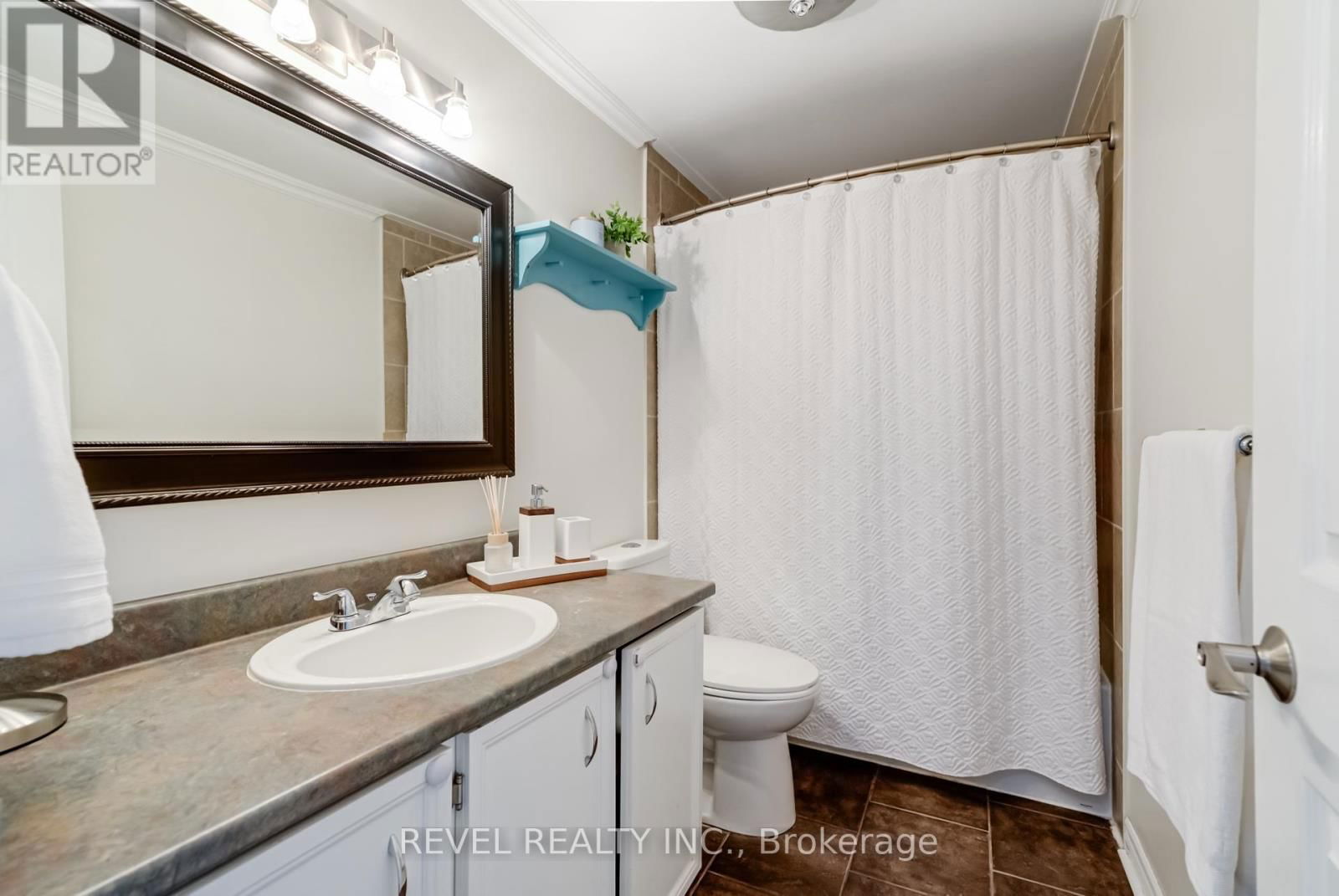 909 SOUTHRIDGE STREET Image 33