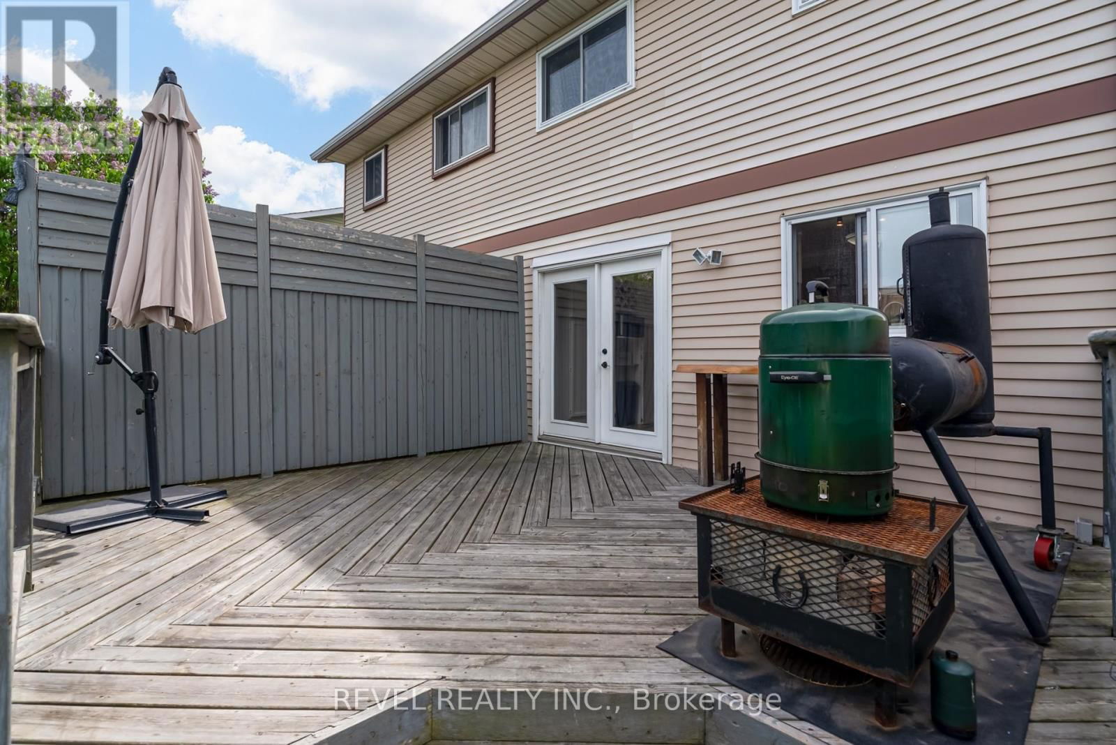 909 SOUTHRIDGE STREET Image 37