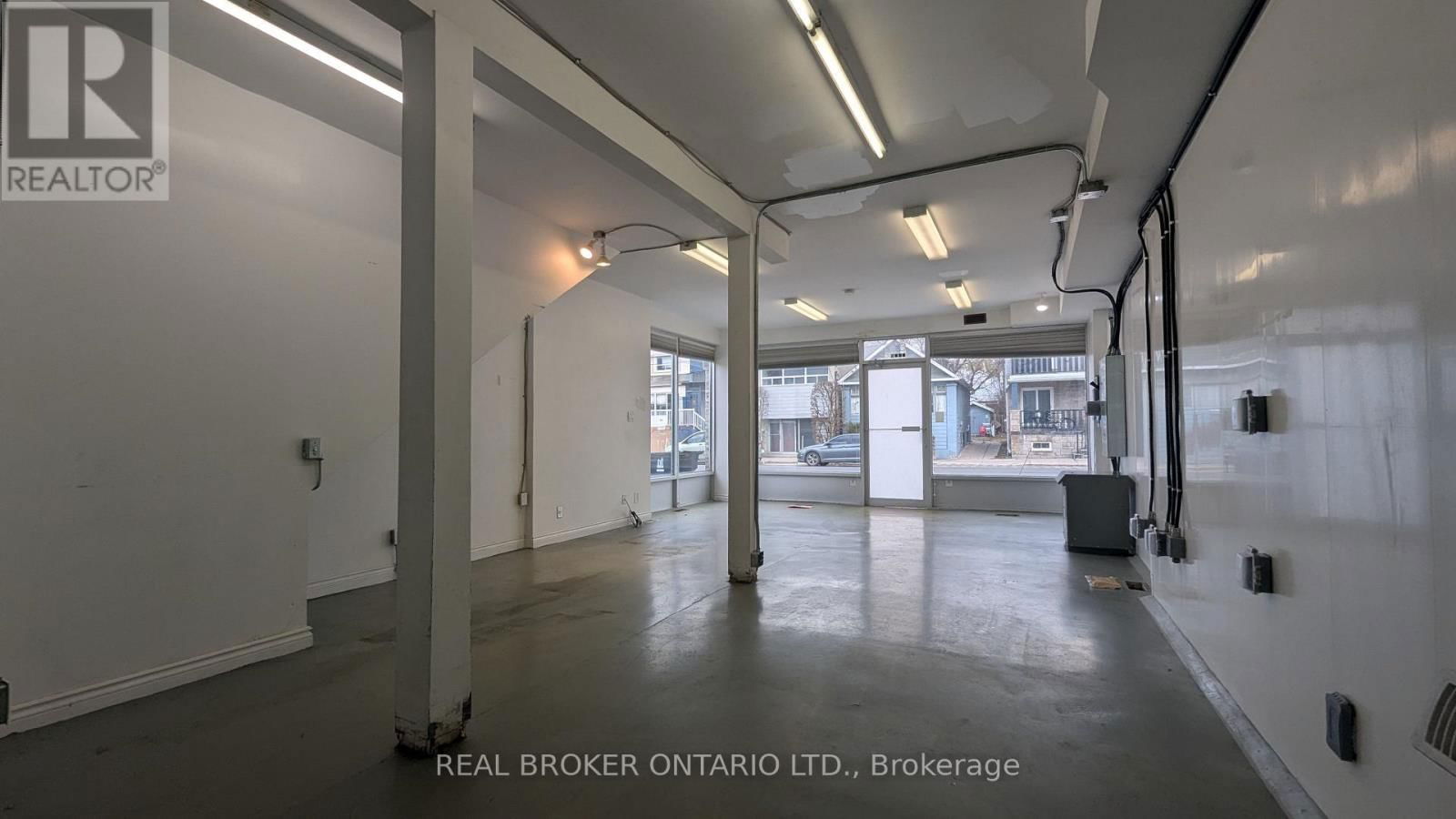 1190 WOODBINE AVENUE Image 3