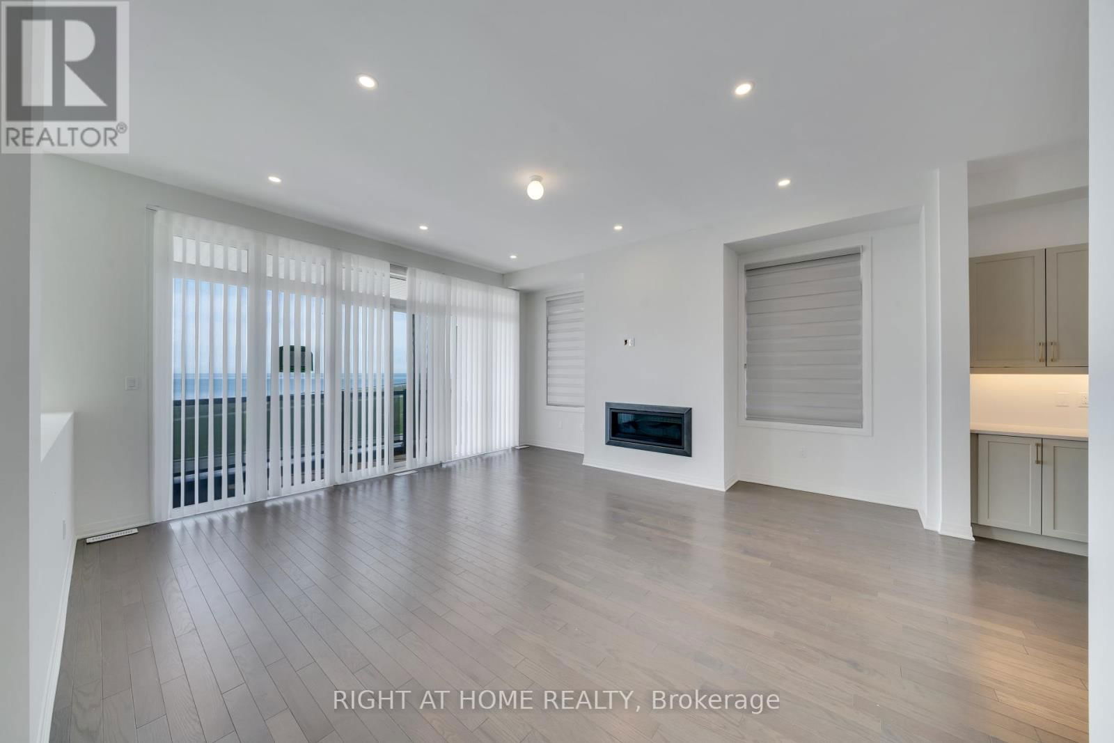 275 PORT DARLINGTON ROAD Image 12
