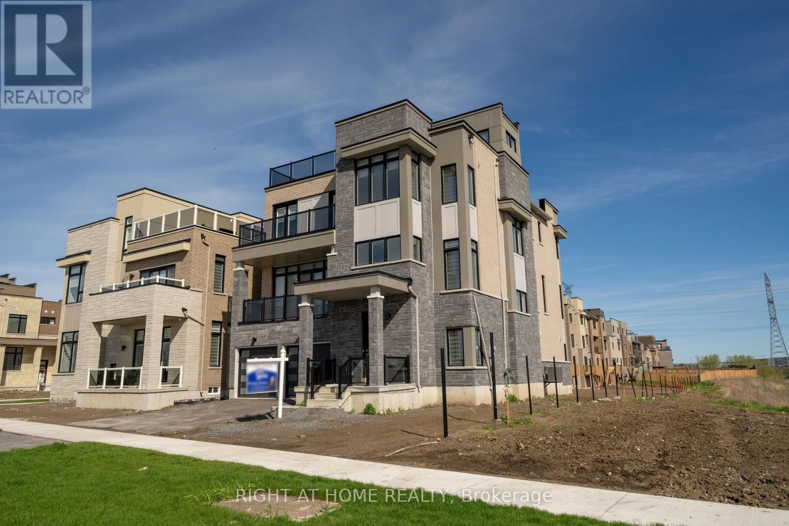 275 PORT DARLINGTON ROAD Image 3