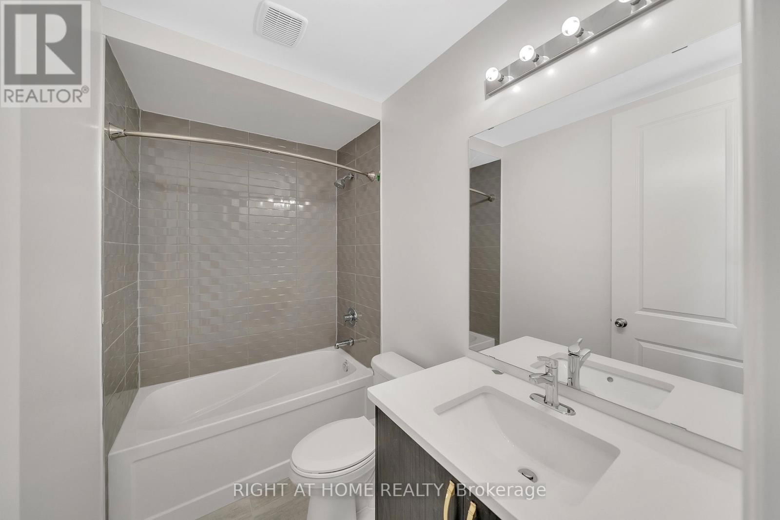 275 PORT DARLINGTON ROAD Image 35