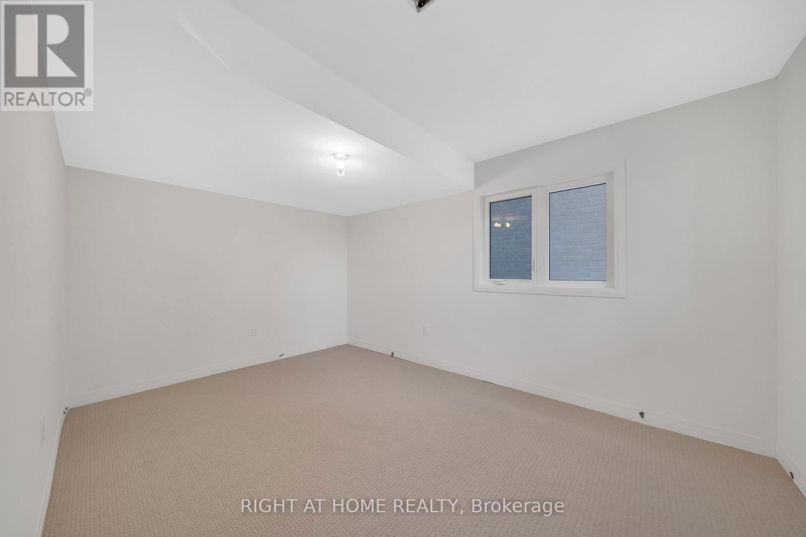 275 PORT DARLINGTON ROAD Image 37