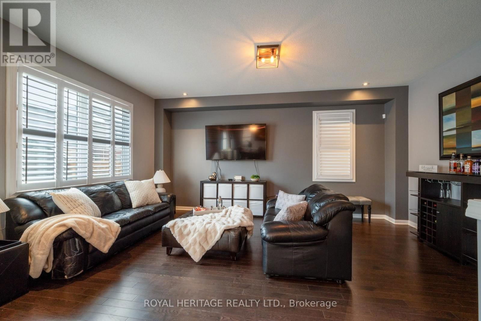 51 HENRY SMITH AVENUE Image 21