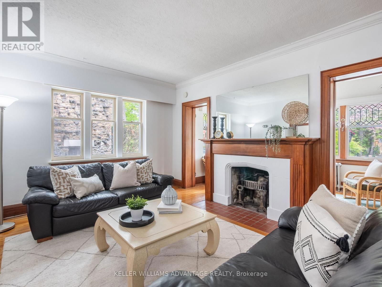 58 SILVER BIRCH AVENUE Image 3