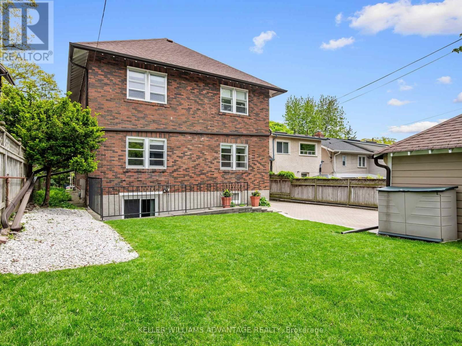 58 SILVER BIRCH AVENUE Image 39