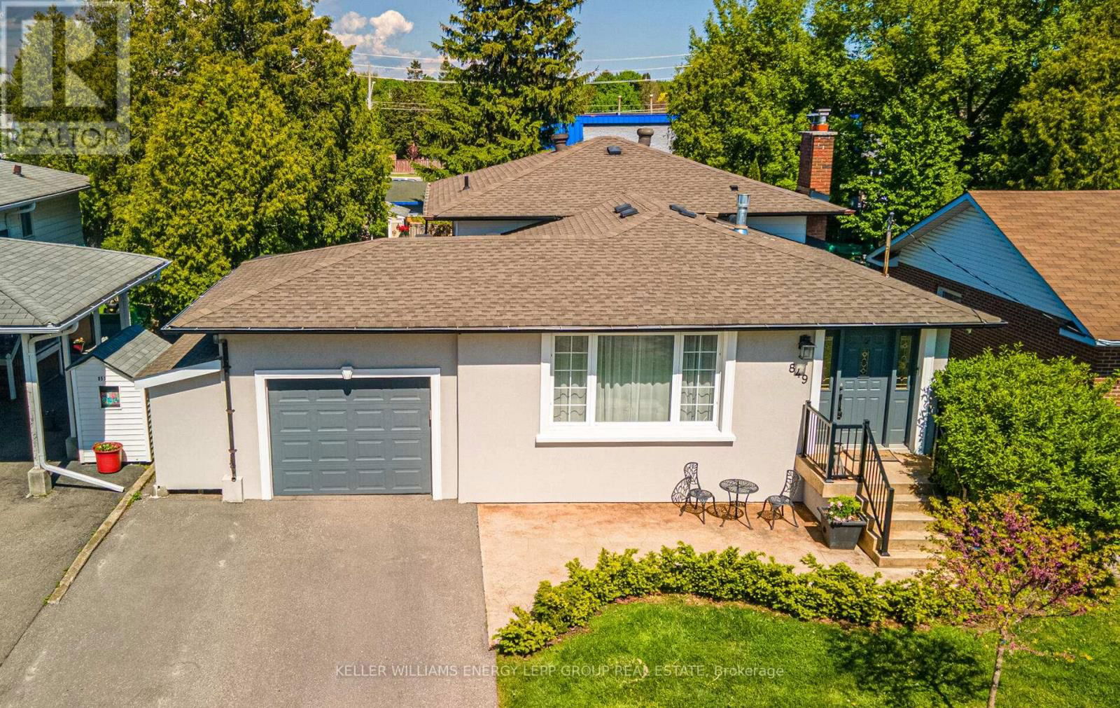 849 BYRON STREET NORTH Image 1