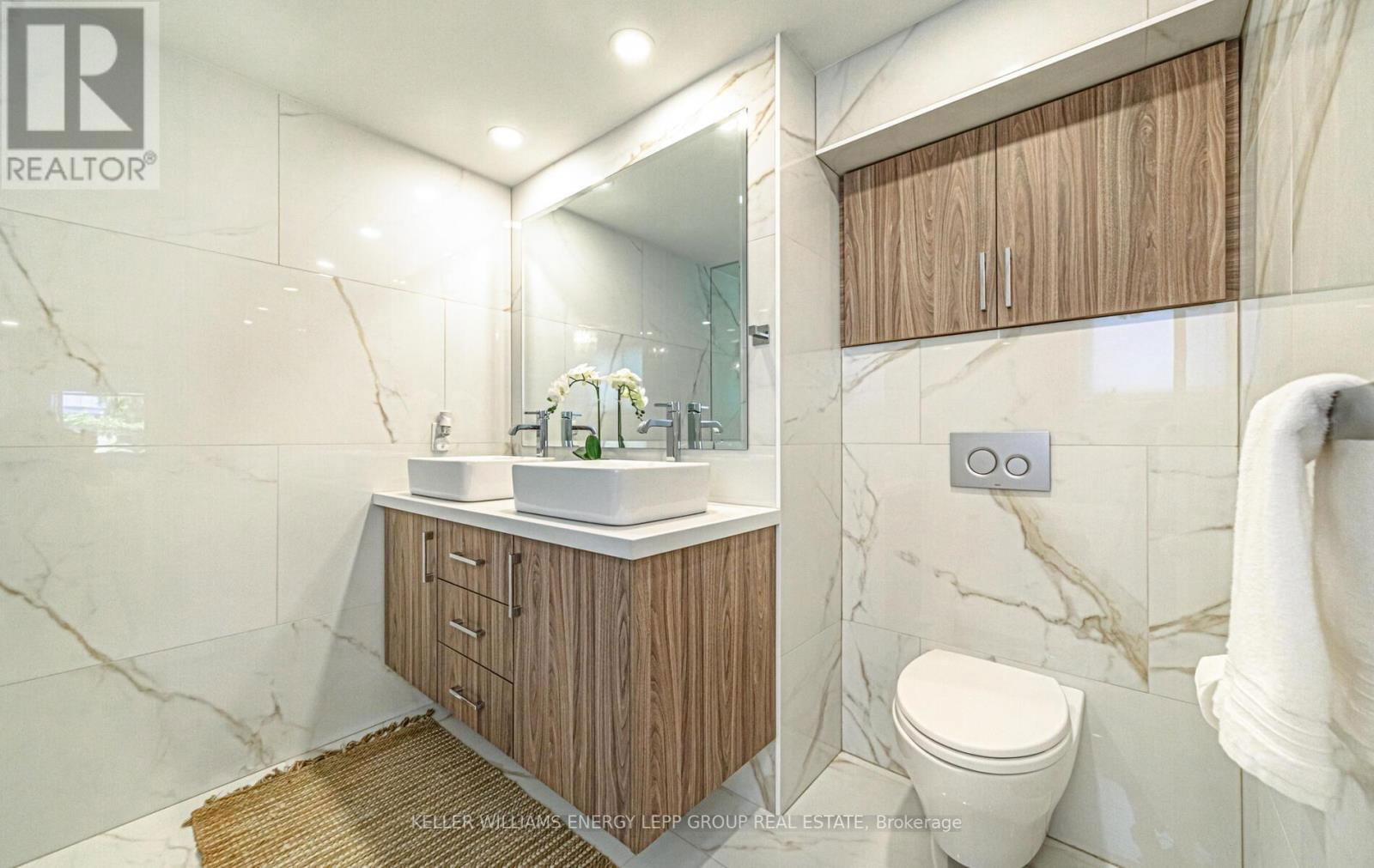849 BYRON STREET NORTH Image 24