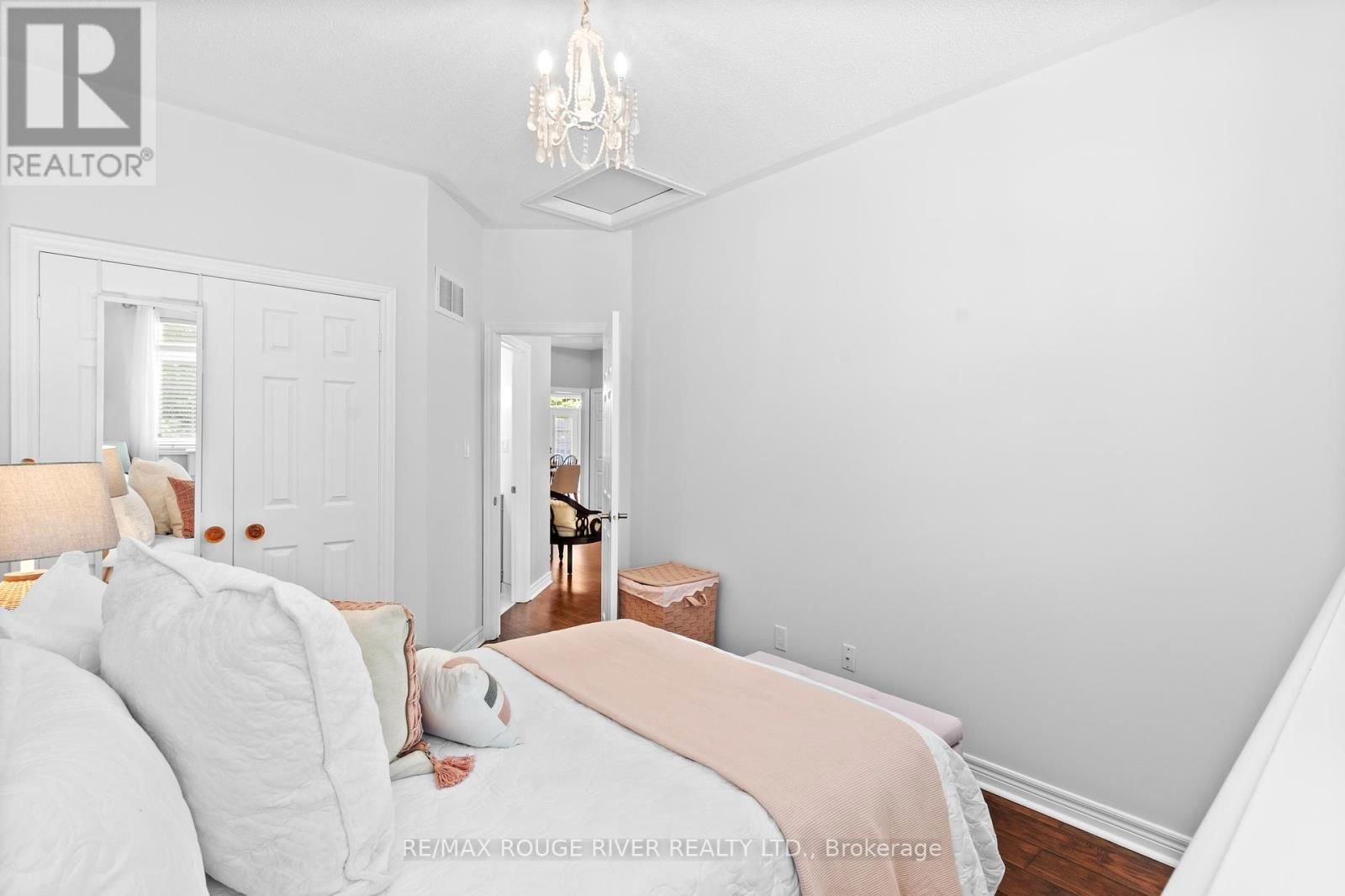 11 MAPLE EDGE LANE Image 21