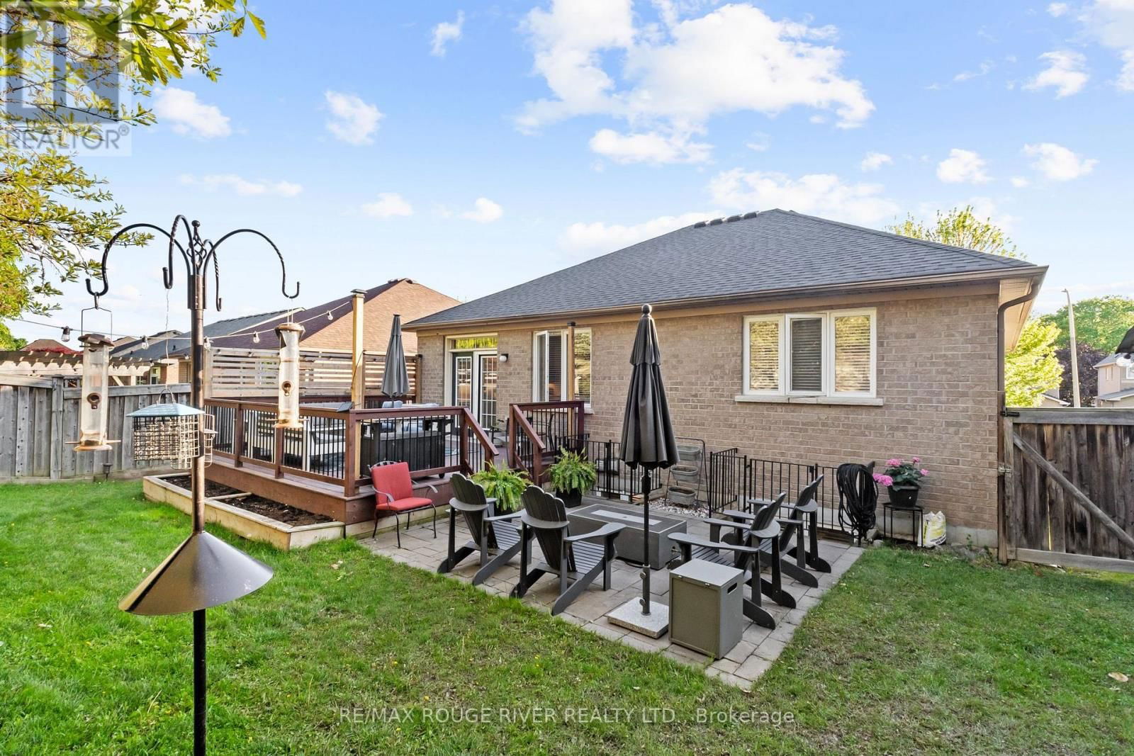 11 MAPLE EDGE LANE Image 37