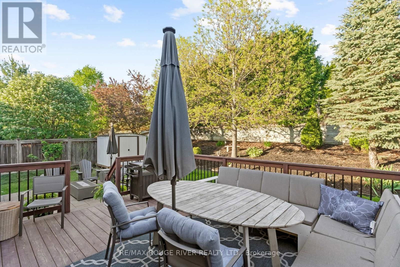 11 MAPLE EDGE LANE Image 38