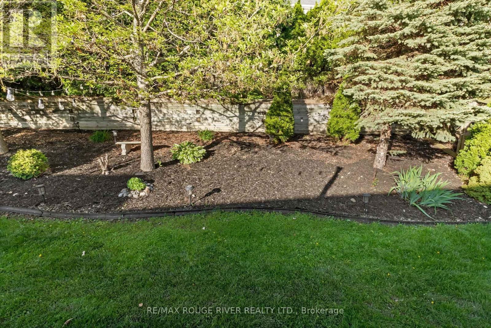 11 MAPLE EDGE LANE Image 42