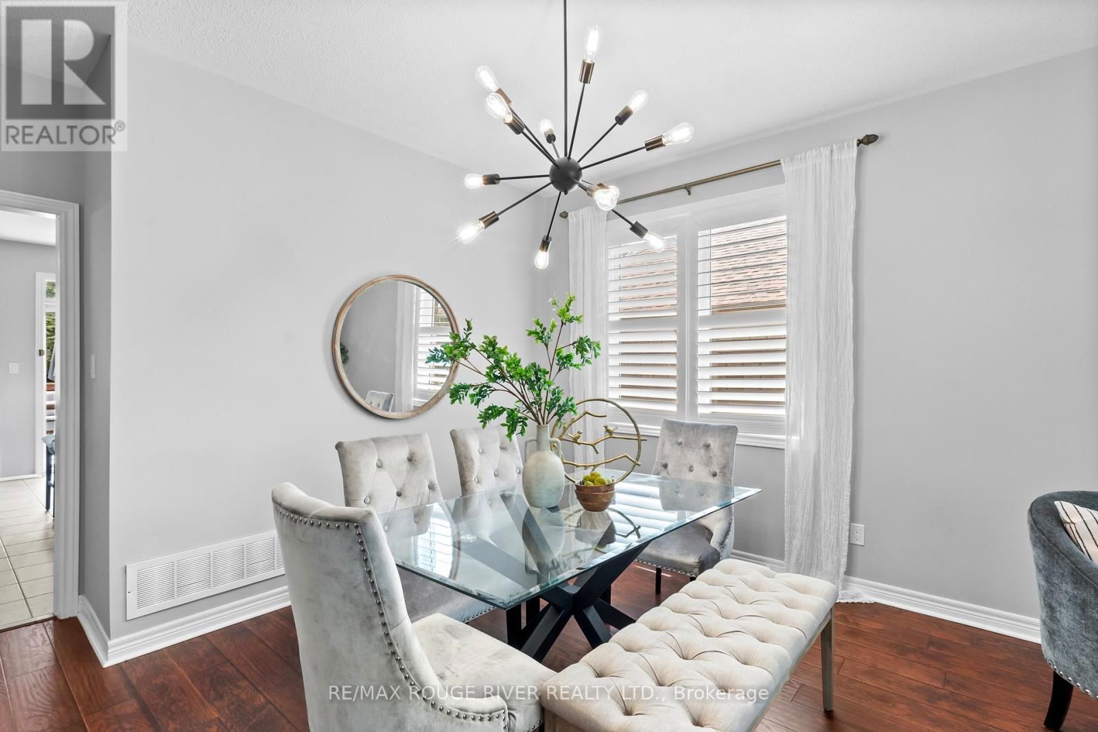 11 MAPLE EDGE LANE Image 9