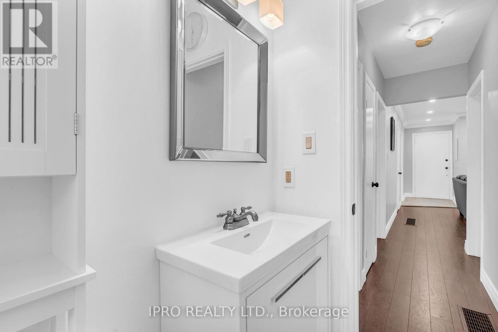 52 TULLOCH DRIVE Image 16