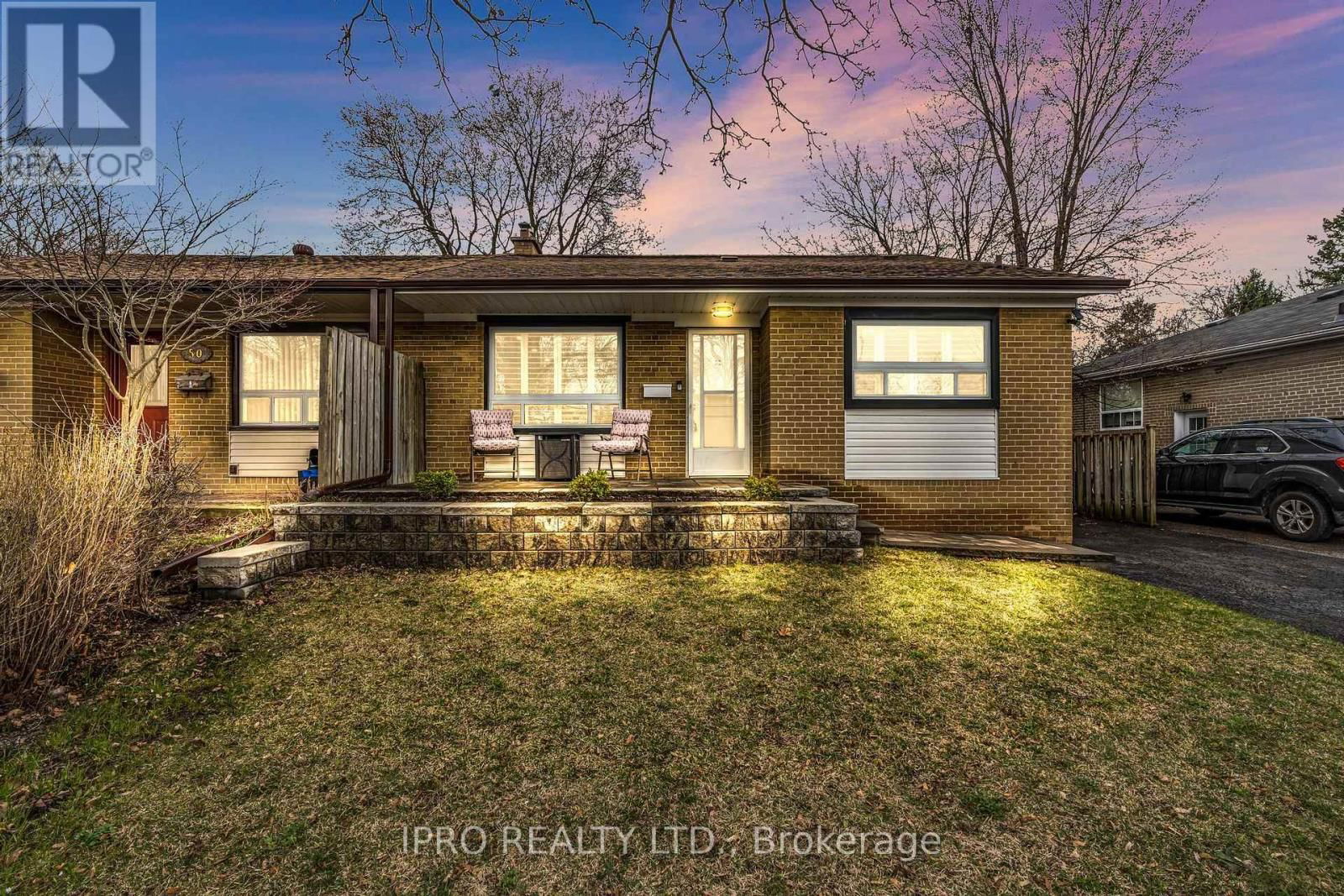 52 TULLOCH DRIVE Image 32
