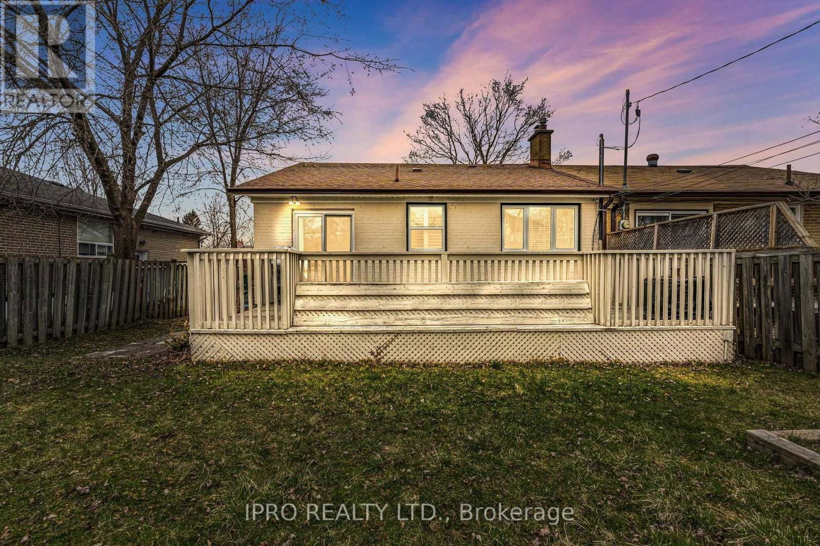 52 TULLOCH DRIVE Image 33