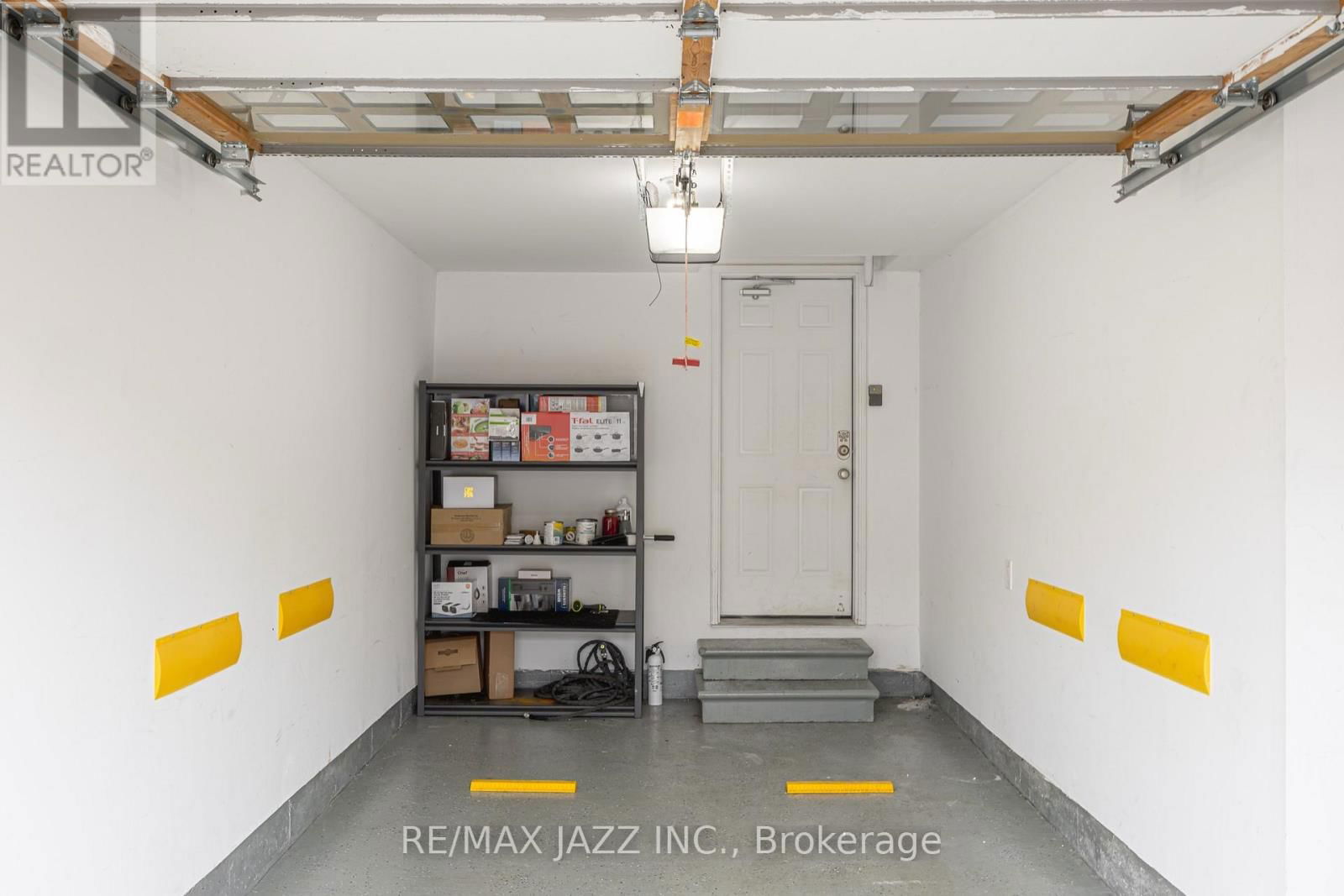 1869 LIATRIS DRIVE Image 33